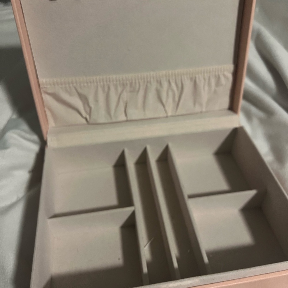 Stylish Pink Storage Box - Picture 2 of 4